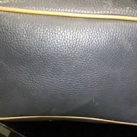 AUTHENTIC VINTAGE DOONEY AND BOURKE DRAWSTRING BAG - Picture 6 of 10